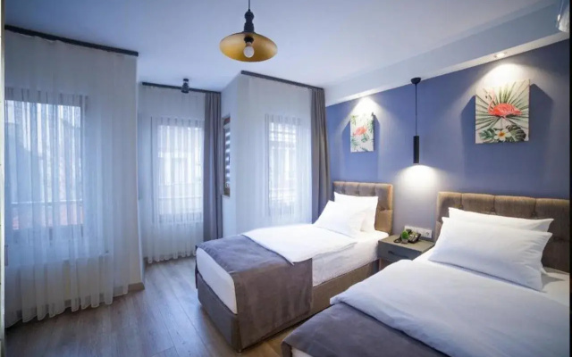 Set Ozer Hotel