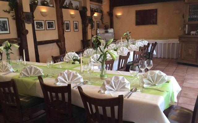 Stollen Hotel & Restaurant