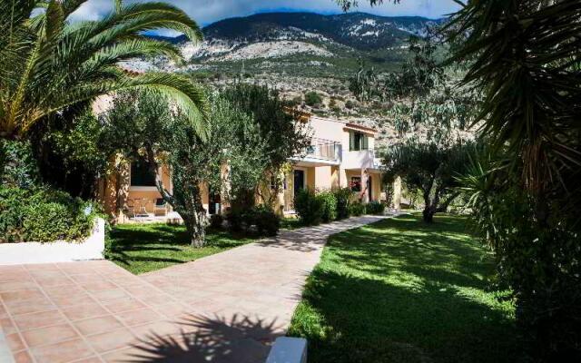 Lovidis Village