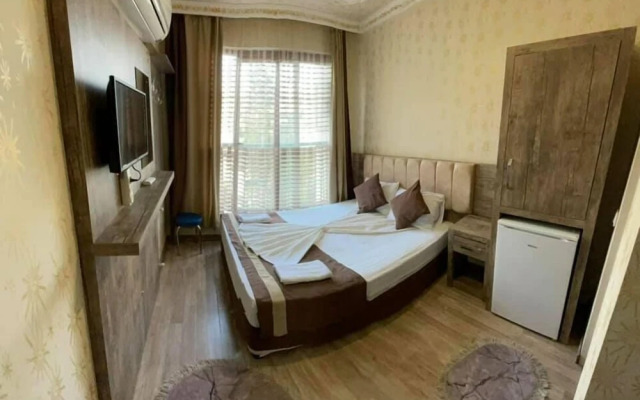 Ozgur Hotel