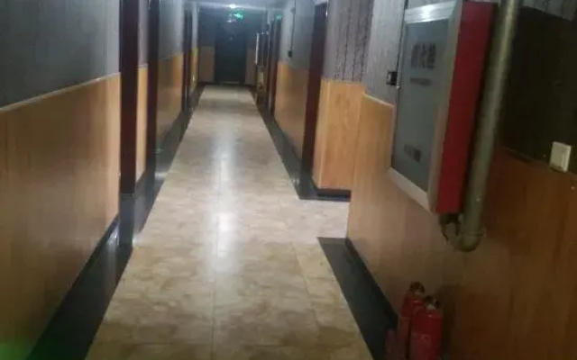 Luliang Starlight Hotel