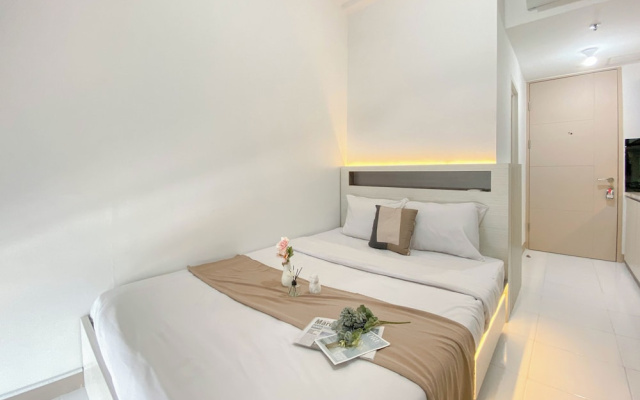 Cozy And Simply Studio Room At Apartment Tokyo Riverside Pik 2 – Guest Rooms – Jakarta