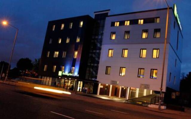 Holiday Inn Express Birmingham South