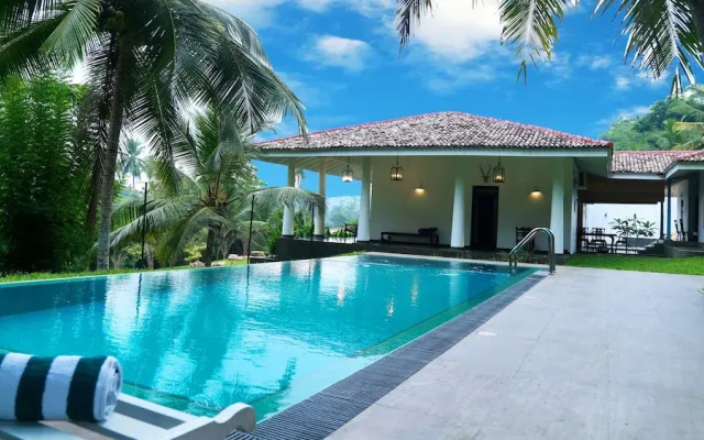 Thompson Manor - A Luxury Villa in Galle