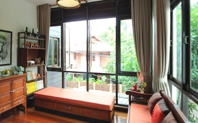 Huen Hug Chiang Mai