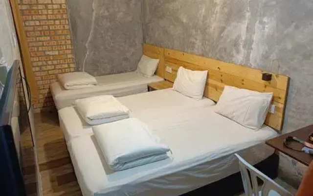 Myera Hotel