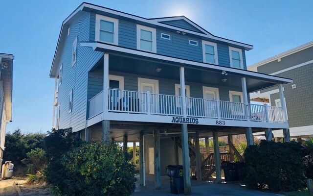 Aquarius 5 Bedroom Home by RedAwning