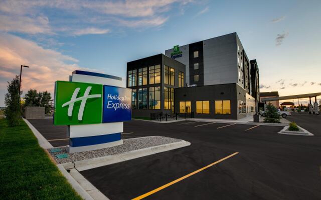 Holiday Inn Express Lethbridge Southeast, an IHG Hotel