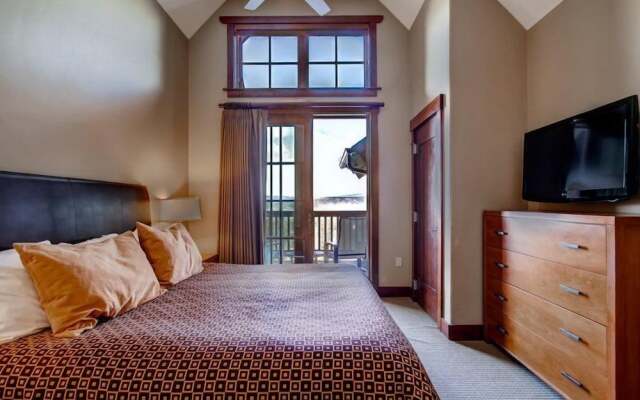 Luxury 2 Bedroom Ski in, Ski out One Ski Hill Residence Located at the Base of Peak 8 with Outdoor Plaza