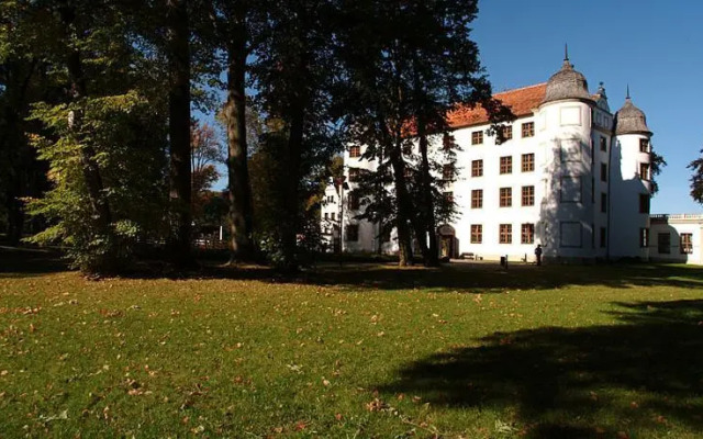 Podewils Krag Castle