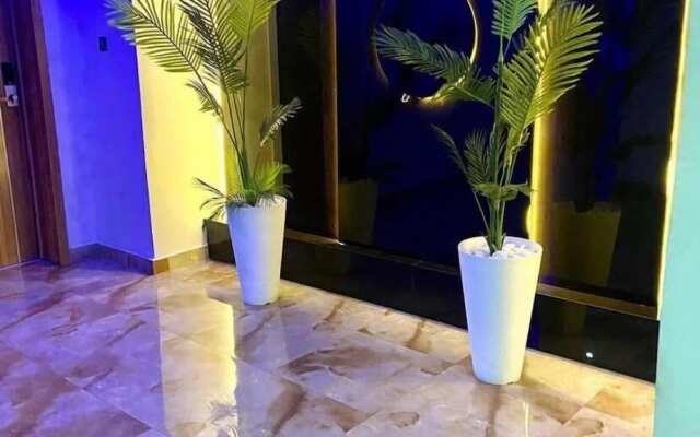 Ten15 Hotel & Suites
