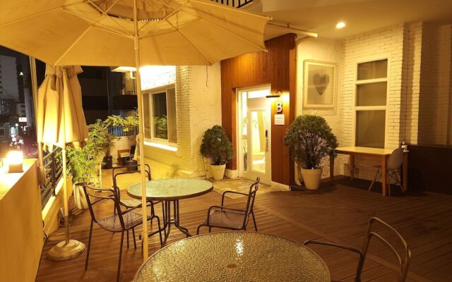 OYO Myeongdong 5 Lodge