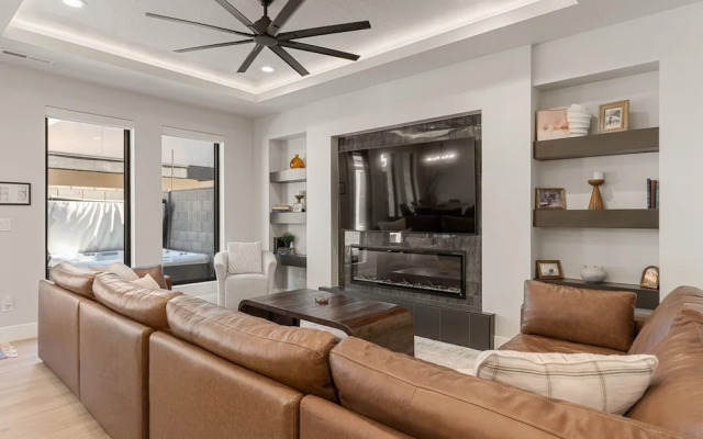 Sundance Den 3 Bedroom Home