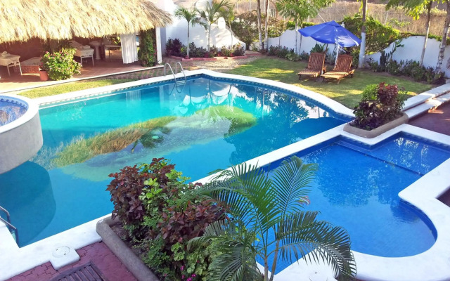 Canadian Resorts Huatulco
