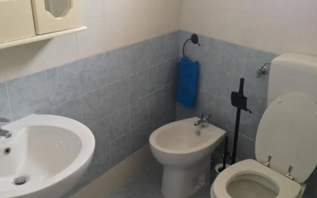 Torre Suda Vicino Al Mare