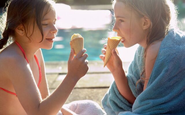 Modern Apartment in Tenby With Swimming Pool