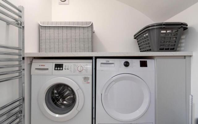 Stunning 2 Bed in the Heart of Cheltenham!