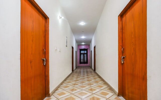 OYO 19456 Hotel Shagun Palace