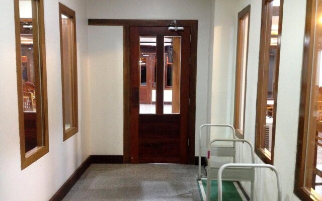 Riverfront Hotel Mukdahan