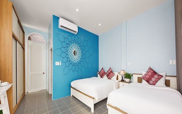 The Mirror Danang Hostel