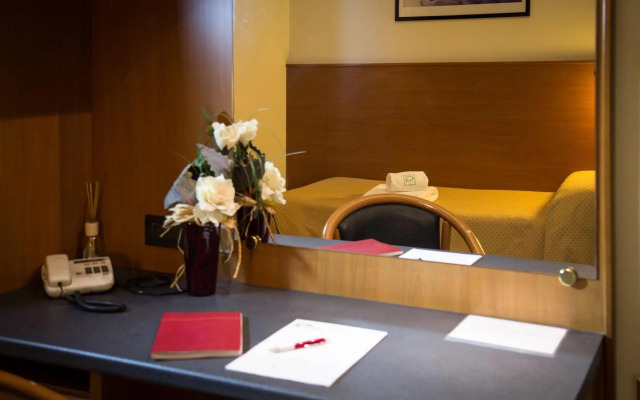 Groane Hotel Residence