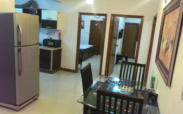 "Service Apartments Karachi" 3 Bed Javed Apartment