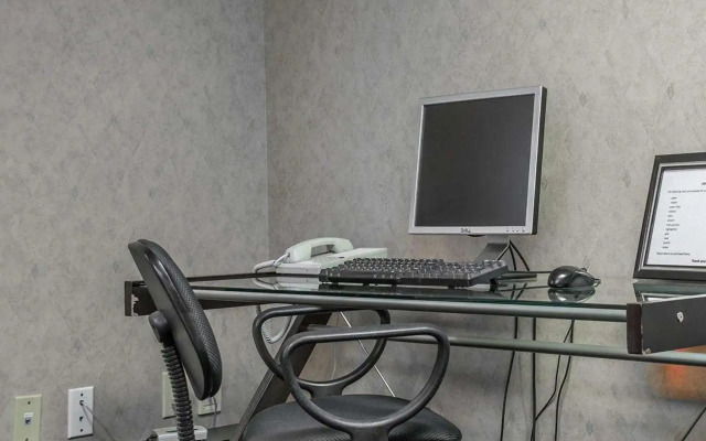 Quality Hotel & Suites