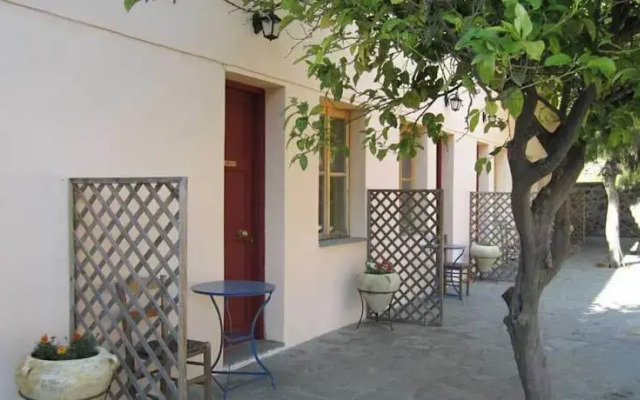Arsinoi Guesthouse