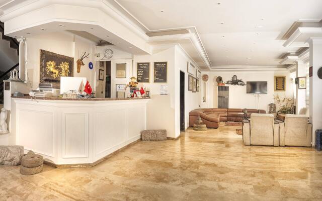 Temple Hotel
