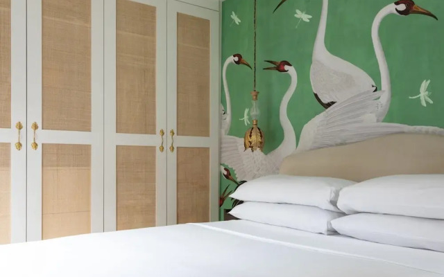 Macfarlane Road II by Onefinestay