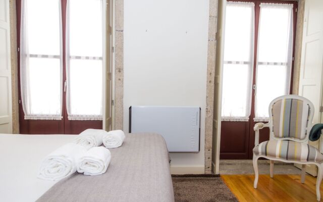 Liiiving - Historic Clérigos Studio - 3F