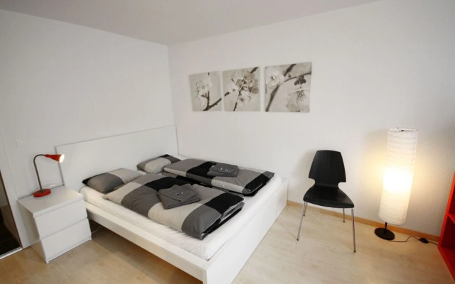 ZH Bordeaux - Letzigrund Hitrental Apartment