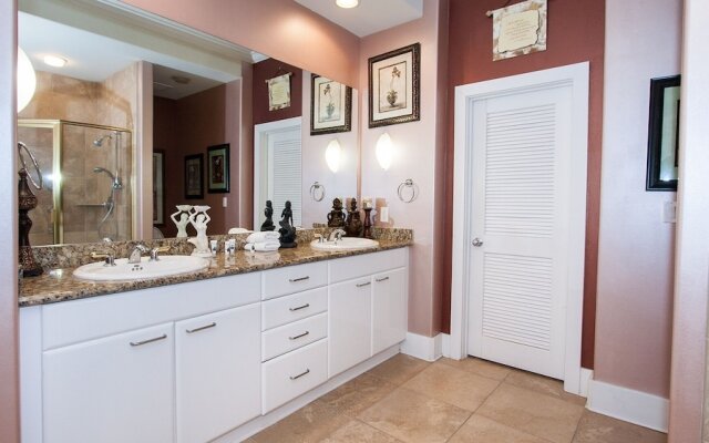 Crdph13 3 Bedroom Condo