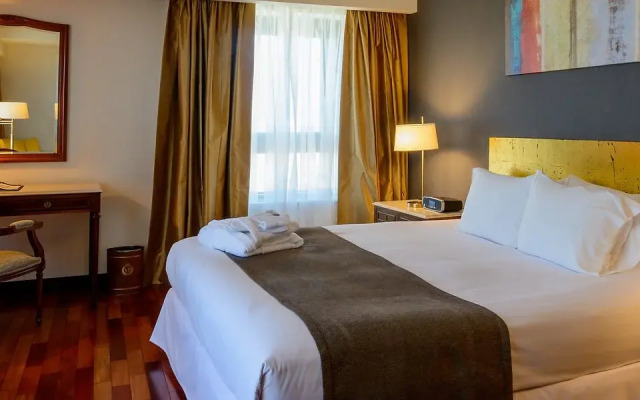 Radisson Montevideo Victoria Plaza Hotel