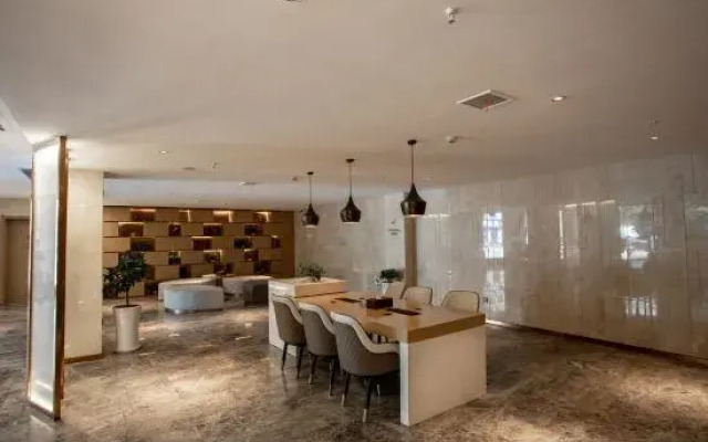 Yun   Tian   Zhou  Ji    Hotel(Hekou Ancient Town Store)