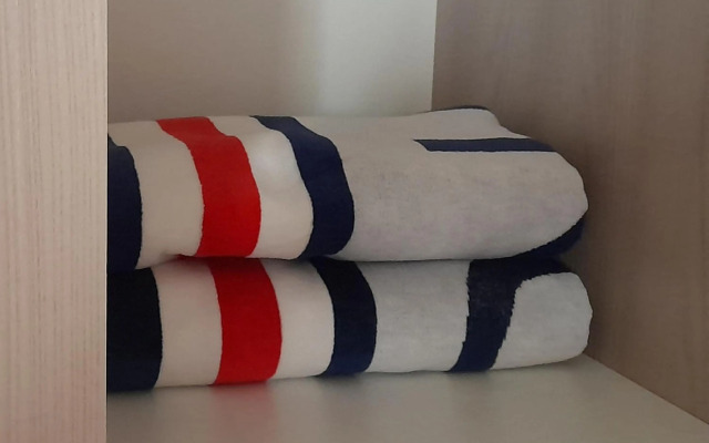 Ramzam - Spacious & Modern 3 bedroom apartment with roof terrace