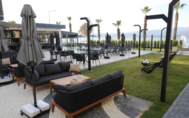 Roseira Mar-Inn Luxury
