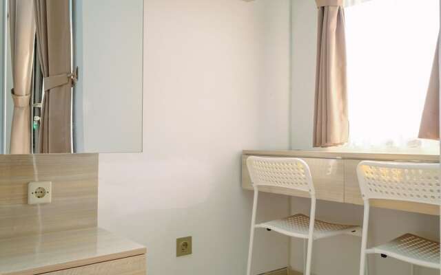 Cozy And Restful Studio At Transpark Cibubur Apartment