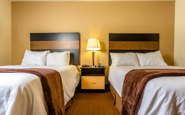 My Place Hotel - Dickinson, ND