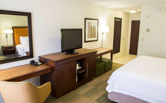 Hampton Inn & Suites Albany-Downtown