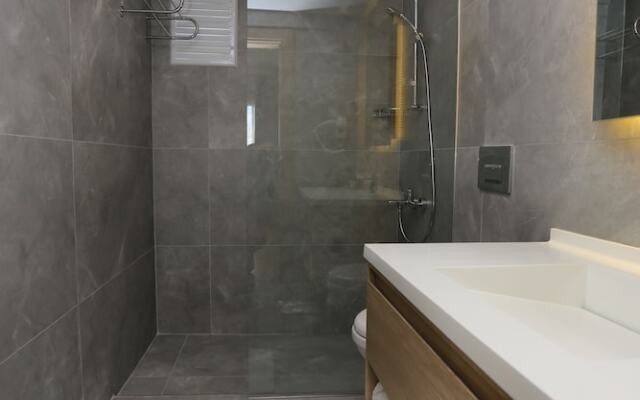 Yalinn Hotel