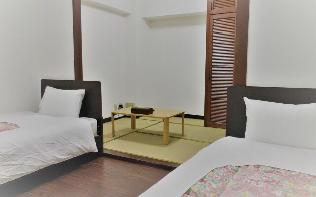 Sunset Hills Inn Naha