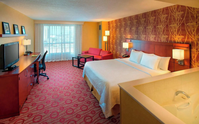 Courtyard by Marriott Niagara Falls