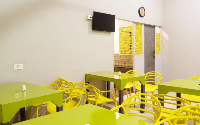 Iris Suites