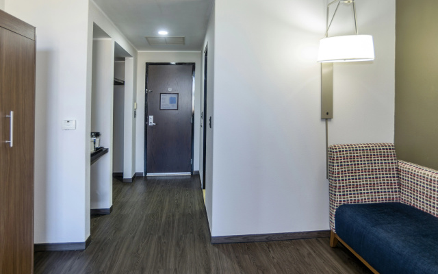 Holiday Inn Express Mexico Santa Fe by IHG