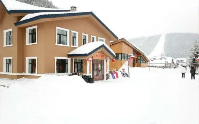 Lao Dongbei Inn (Xuexiang National Forest Park Store)