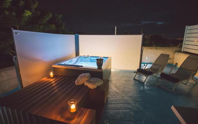 CASALE DOME' 14&2, Emma Villas