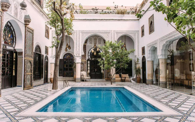 Riad Maison Bleue And Spa
