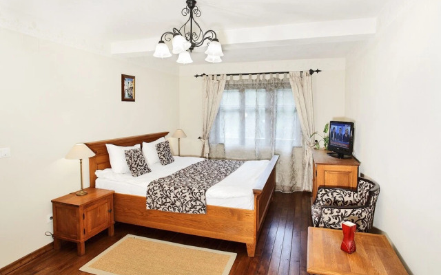 Hotel Turnul