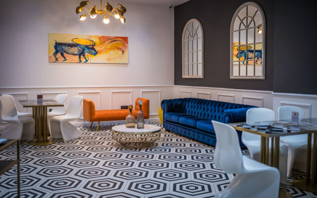 HOLM Boutique &Spa - IK Collection